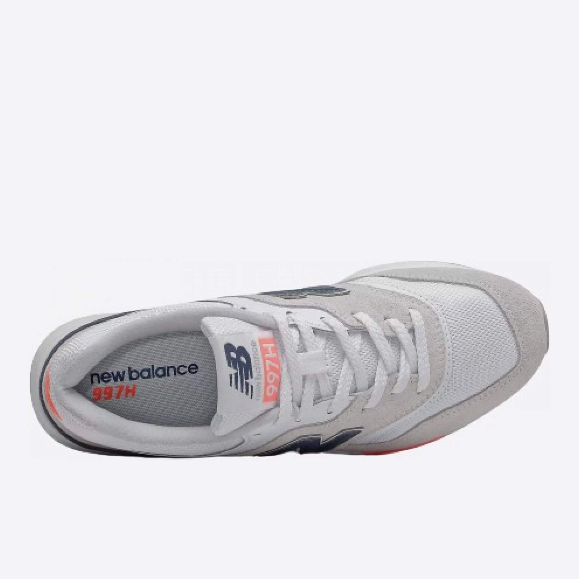 Dámské béžové tenisky New Balance CW997HVP horní strana