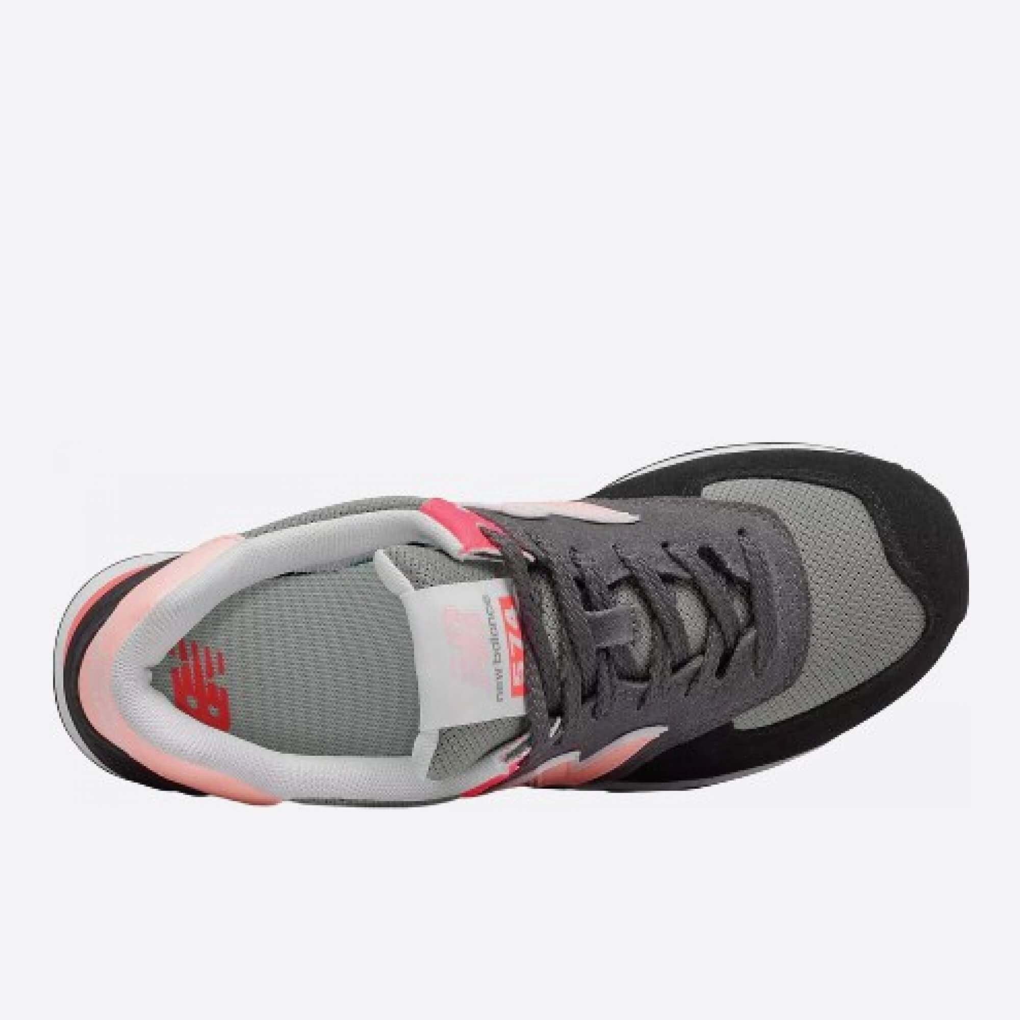 Dámské černé tenisky New Balance WL574ST2 horní strana