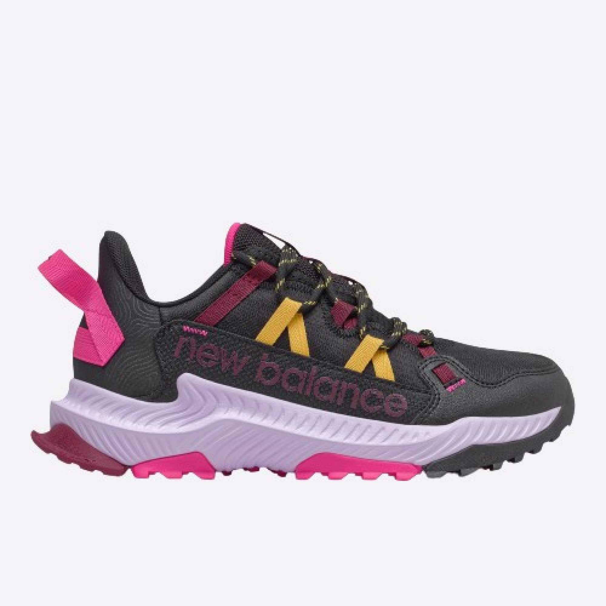 Dámské černé tenisky New Balance WTSHACB1